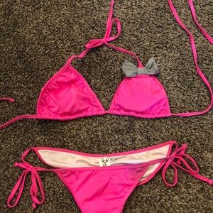 Fede Pink scrunch butt bikini with gray bow size L